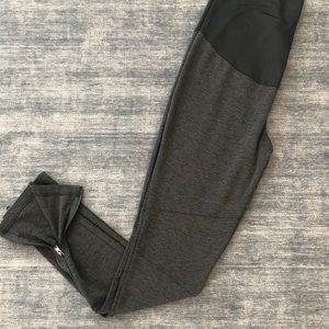 Liz Lange dark gray maternity leggings